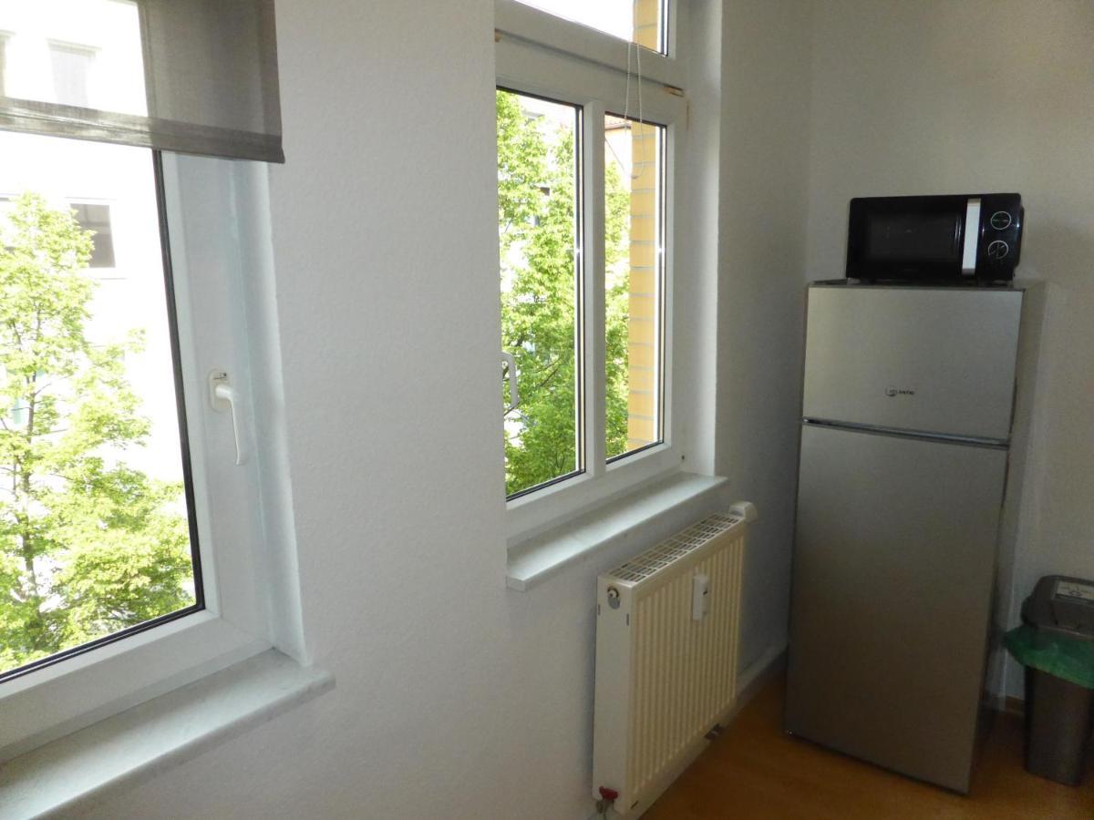 Jena City Apartment, Balkon, Sonnig, Wifi, Parkplaetze, Naehe Zentrum Kültér fotó