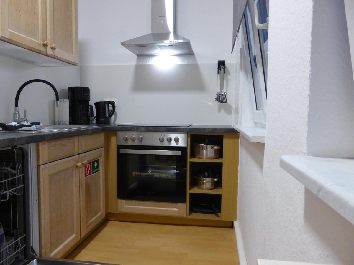 Jena City Apartment, Balkon, Sonnig, Wifi, Parkplaetze, Naehe Zentrum Kültér fotó